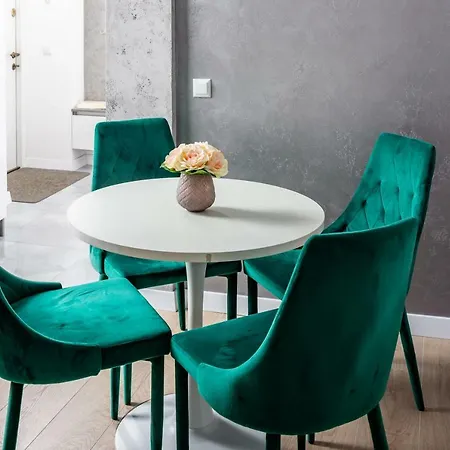 Apartamento Two Bedroom *